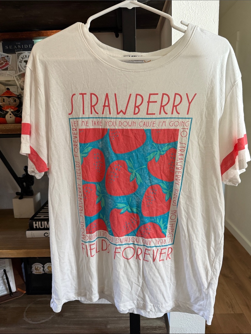 Letluv by Anthropologie size LargeWhite Strawberry Graphic Tee - Pink/Blue Print